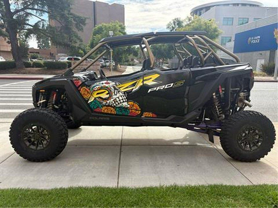Vente aux enchères de véhicules neufs Can-Am, Polaris, VTT, quads, scooters et S