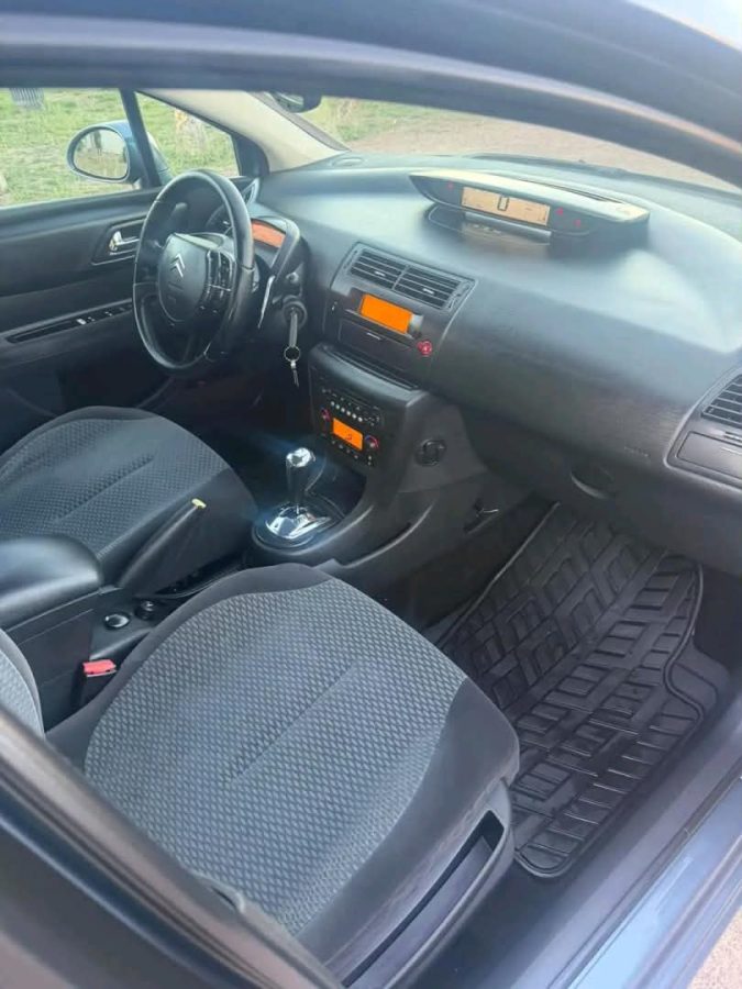 Citroën C4 1.6 HDI 110 FAP AMBIANCE PACK  — 2008 —  automatique — photo 4