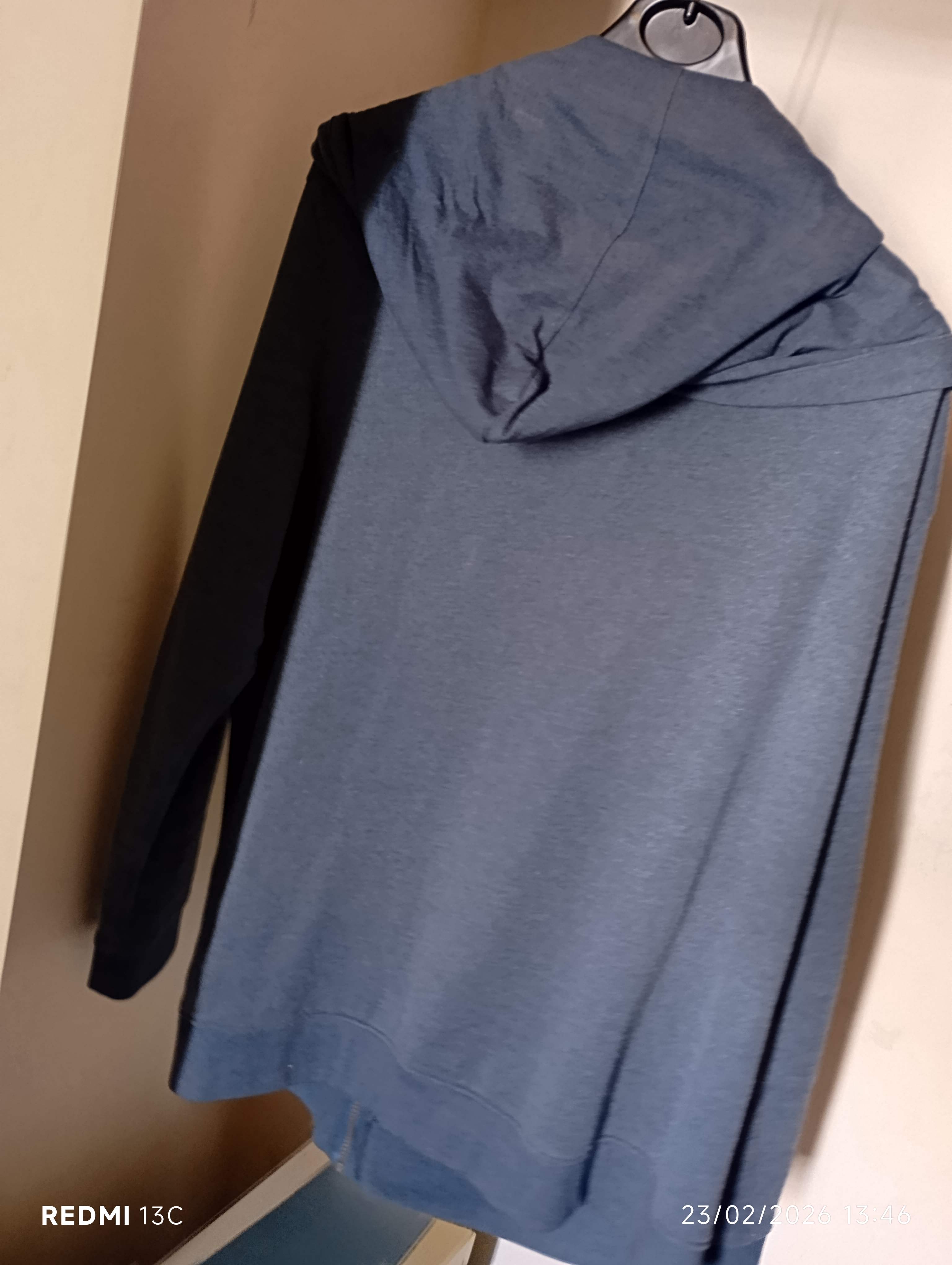 Veste gilet  à capuche bleu marine — photo 3