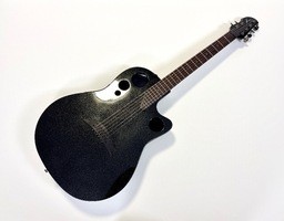 Ovation T357 Tangent Black Pearl - 450 €