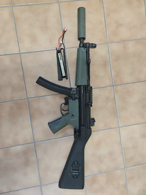 Mp5  marui.