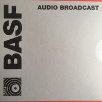 Bande magnétique pro. broadcast BASF PER 528 sur noyau AEG metal 1000 métres  JA