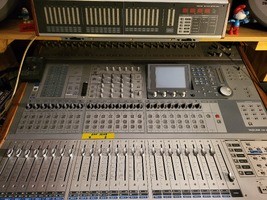 Vends table de mixage TASCAM DM4800 AVEC VU METRES ! - 1 450 €