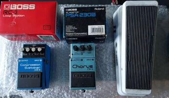 Vends diverses pédales guitares - 200 €
