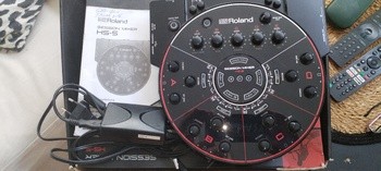 Vends Roland HS 5 bon état  - 360 €