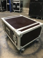 Vends rack 19"/8U sur plateau roulettes - 150 €