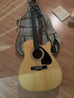 Guitare folk YAMAHA FG 420 C - 70 €