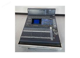 Console numérique 02R96 Yamaha   - 840 €