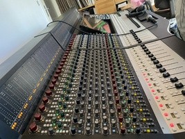 NEVE Genesys black - 59 000 €