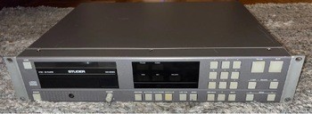 STUDER D732 BROADCAST PLAYER CD - 1 000 €
