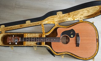 Je vends cette magnifique guitare folk électro-acoustique Maton Redwood - 1 950 €