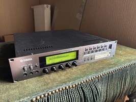 Vends Yamaha A5000 + Librairie Yamaha + Lecteur Zip - 500 €