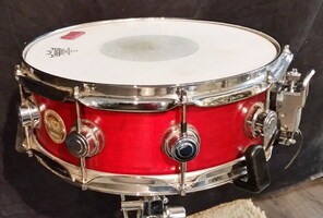 CAISSE CLAIRE DW COLLECTOR Magnifique caisse claire DW COLLECTOR 14'' x 5''   - 