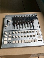 Korg phase 8 limited édition  - 799 €