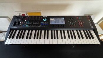 Vends Yamaha Modx m6 et son softcase - 1 200 €