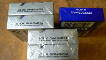 DV cassettes Vidéo 4 x TDK DV60 1 x Sony DV60  - 50 €