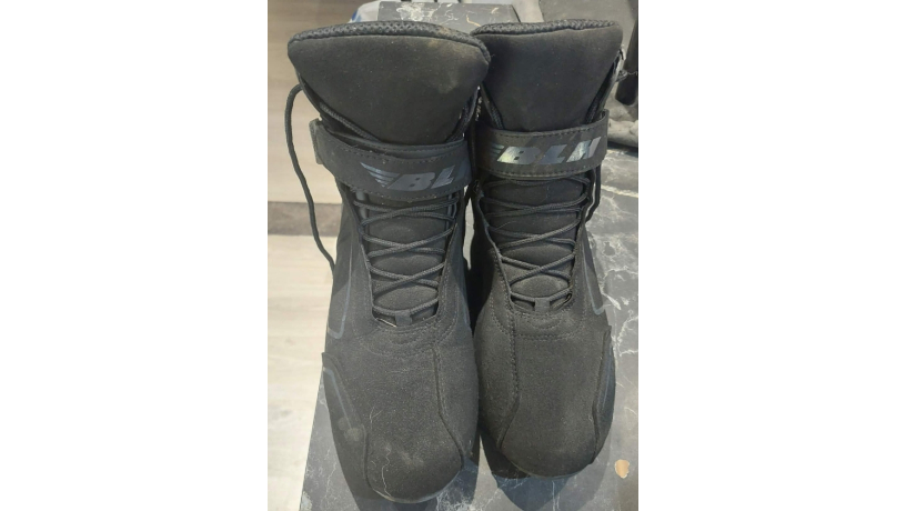 Bottines motard - Saint-Florent-sur-Auzonnet, France