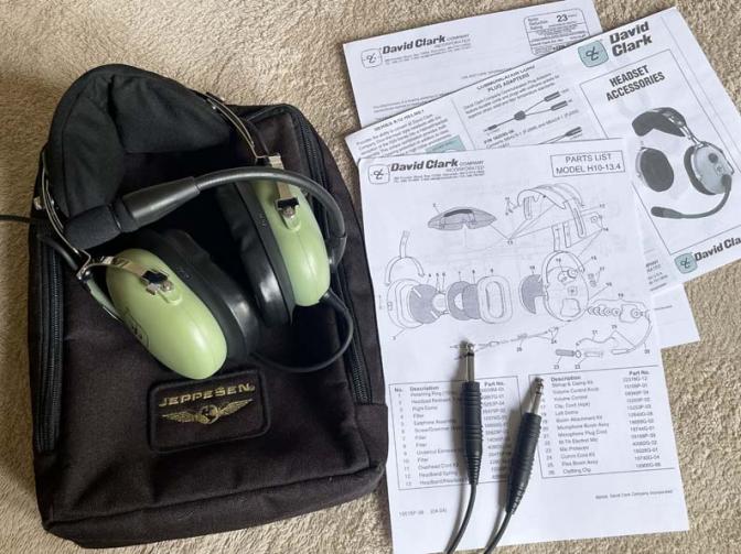 A saisir # Casque aviation David Clark H10-13.4 + Sacoche