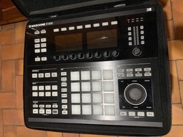 Vends Native Instruments Maschine Studio + Housse - 150 Euros - 150 €