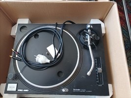 Technics Mk2 SL1210 - 649 €