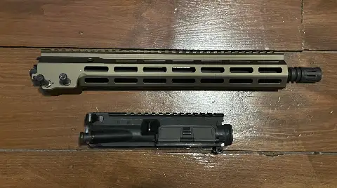Upper m4 et canon avec garde main AEG
