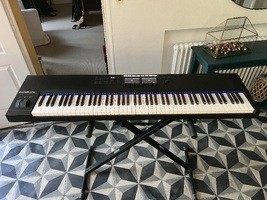 Vends clavier Native Instruments Komplete Kontrol S88 - Très bon état - 290 €