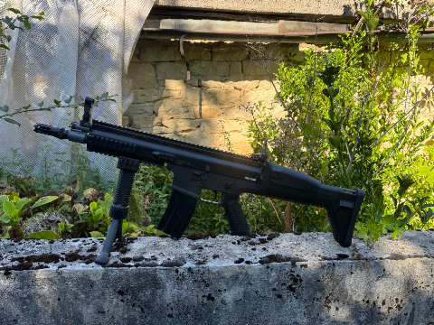 FN Scar-L