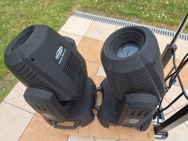 LYRES SHOWTEC PHANTOM 300 - 2 500 €