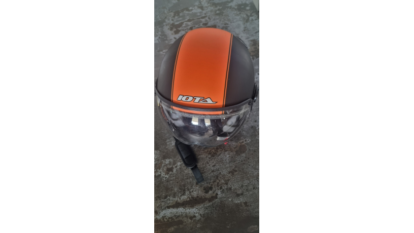Casque moto IOTA - Nîmes, France