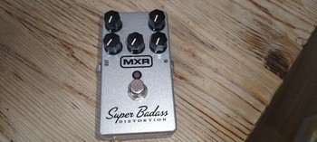 Vends MXR Super badass - 50 €