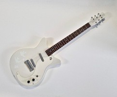 Danelectro DC-59M NOS Outta Sight White - 499 €