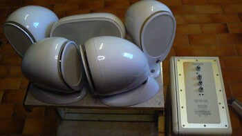 Tannoy Arena Blanc, Cannon Basse + 5 pieds de table - 500 €