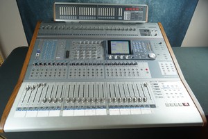 Dm4800 etat impeccable. Changement de setup. J'ai une 3200 qui prend moins de place. - 990 €
