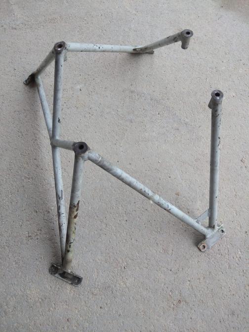 Bâti  moteur D120 original