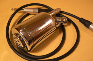 Microphone American D-8-T années 1940 - 150 €
