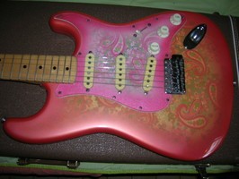 Fender Stratocaster Paisley Made in Japan 1988 - 1 600 €