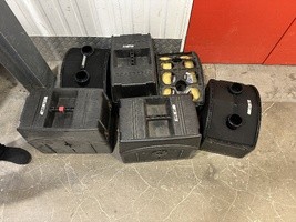 6 enceintes de sono BOSE 802/II vides, dont 4 avec capot - 350 €