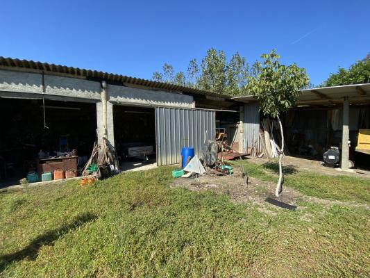 Maison  Type T 8 avec Dépendances, terrain 1641 m2