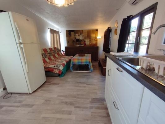 Mobil-home et chalet sur terrain de loisir au Castellet