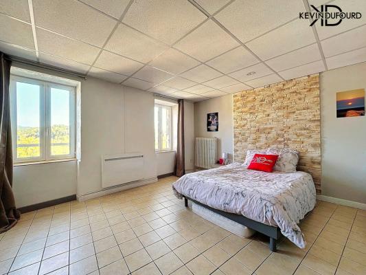 Maison de village de 200m² avec cour intérieur de 35m² à