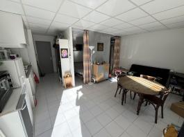 *** SOUS COMPROMIS *** APPARTEMENT T1/2 DE 31M² - IDEAL