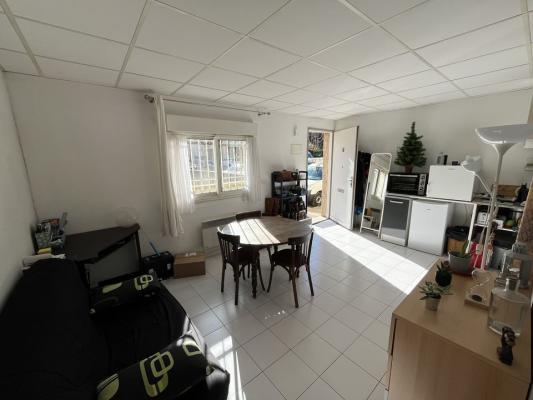 *** SOUS COMPROMIS *** APPARTEMENT T1/2 DE 31M² - IDEAL