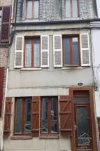 AISNE Vervins Maison de ville 4 chambres 91 m2 Petite cour