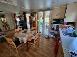 Mobil-home et chalet de 42 m² sur terrain de loisir au