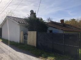 PETITE MAISON DE CAMPAGNE ET SON JARDIN