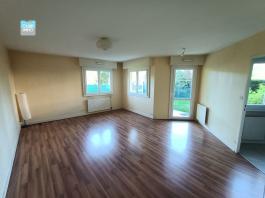 A MACON APPARTEMENT T4 DE 92 M² EN REZ DE JARDIN