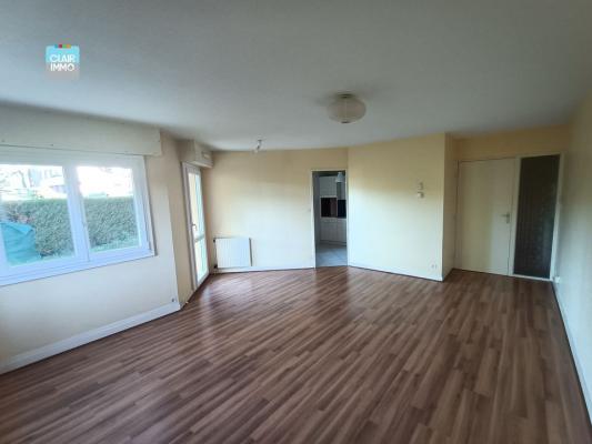 A MACON APPARTEMENT T4 DE 92 M² EN REZ DE JARDIN