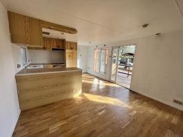 Mobil-home et chalet sur terrain de loisir au Castellet