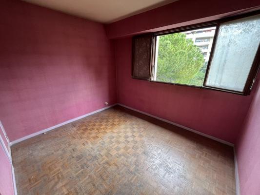 APPARTEMENT T3 DE 58m² / BALCON / PARKING / PISCINE / TENNIS