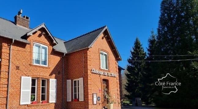 Propriété au coeur de la forêt - Auberge